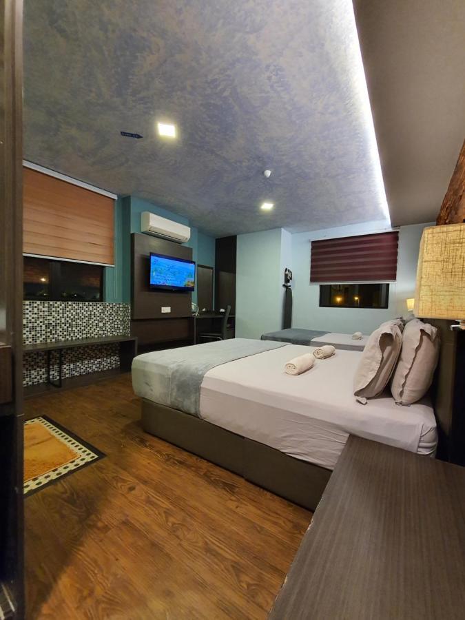 คิวต์ โฮเต็ล แอนด์ ดอร์ม อิโปห์ Hotel ภายนอก รูปภาพ